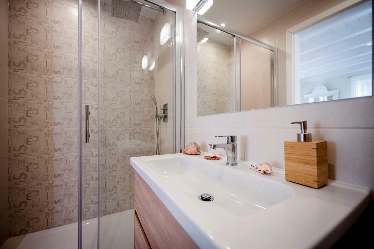 Casa Sbisa' Apartment 罗维尼 外观 照片