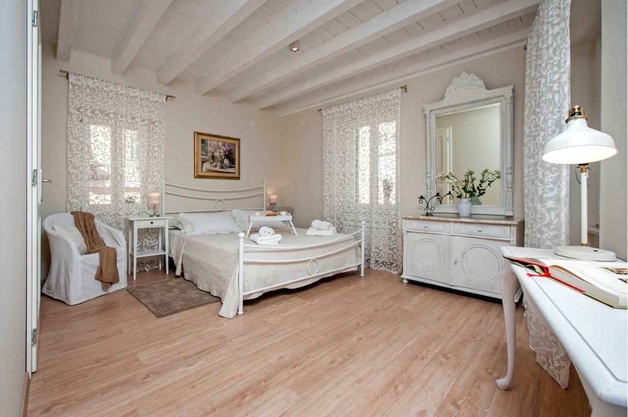Casa Sbisa' Apartment 罗维尼 外观 照片