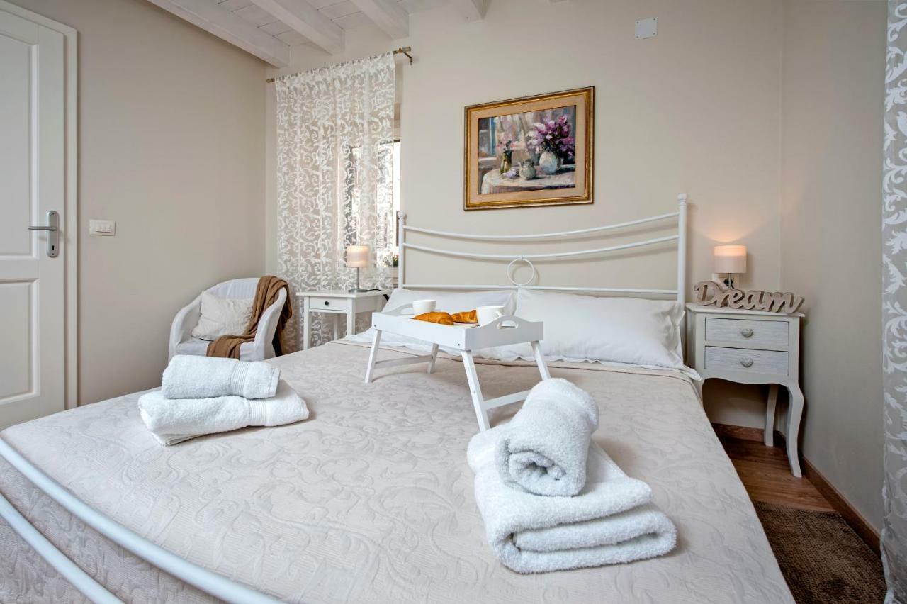 Casa Sbisa' Apartment 罗维尼 外观 照片