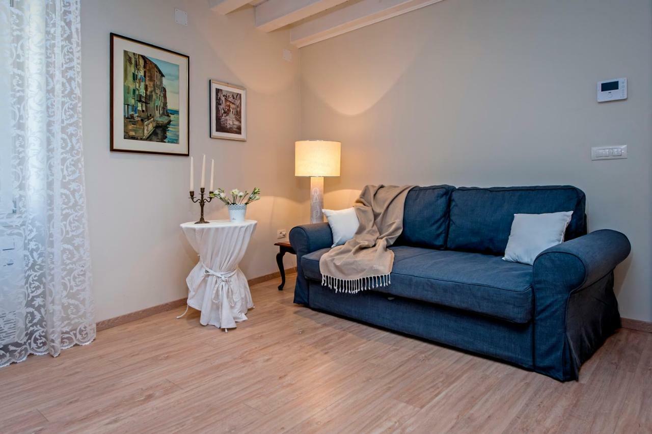 Casa Sbisa' Apartment 罗维尼 外观 照片